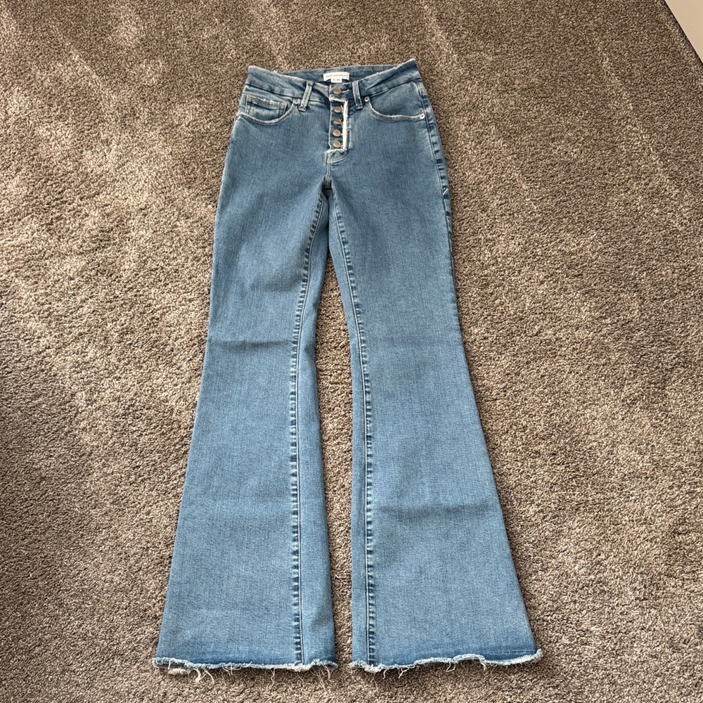 Good American Good Legs Flare Jeans💙 - Picture 4 of 9
